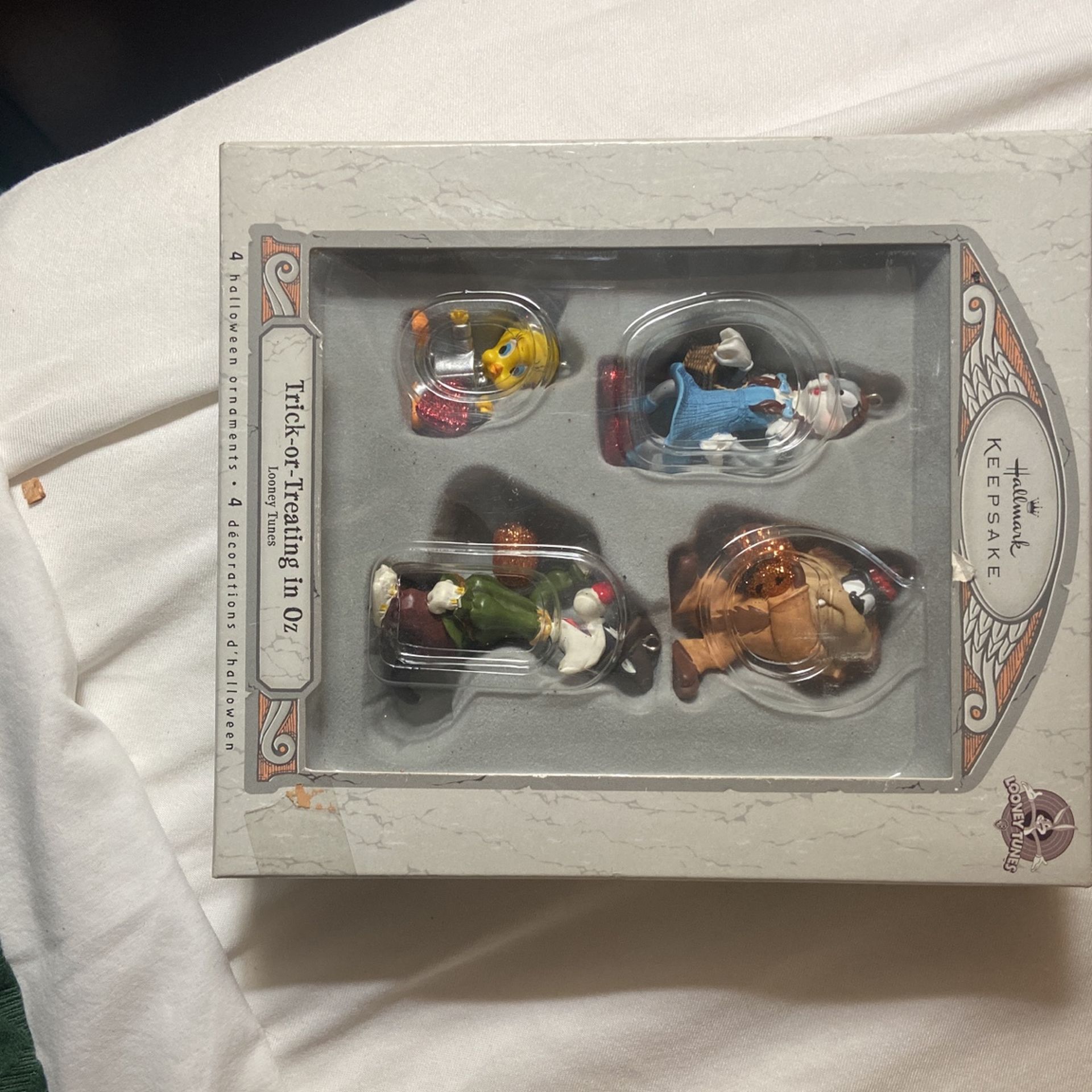 Collectors Looney Tunes Keepsake