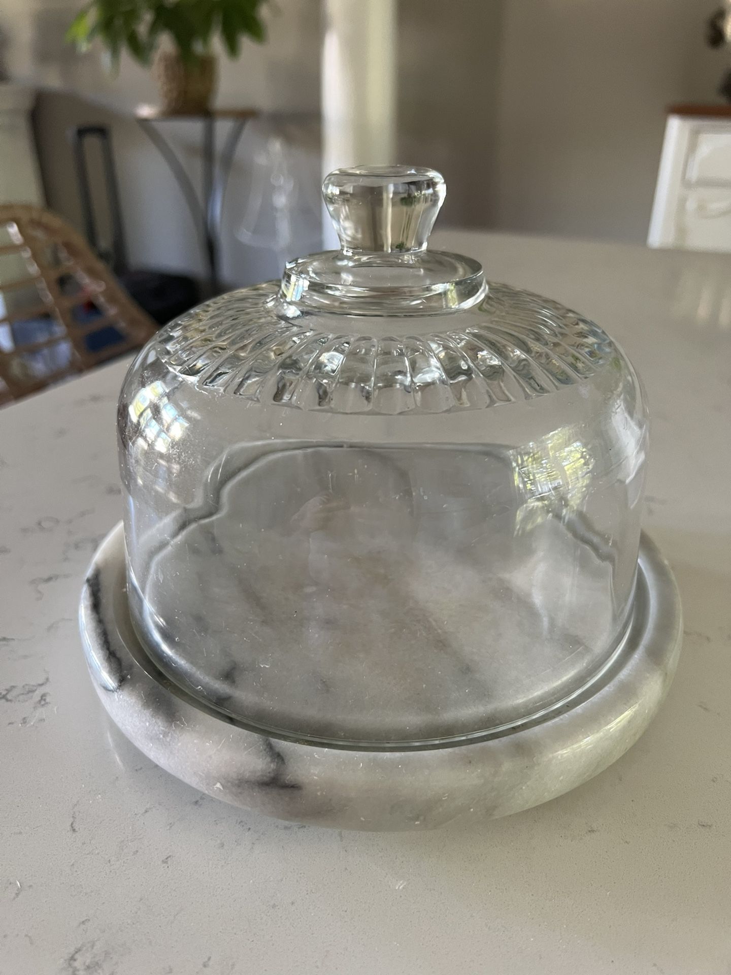 Small cake stand 7.5”