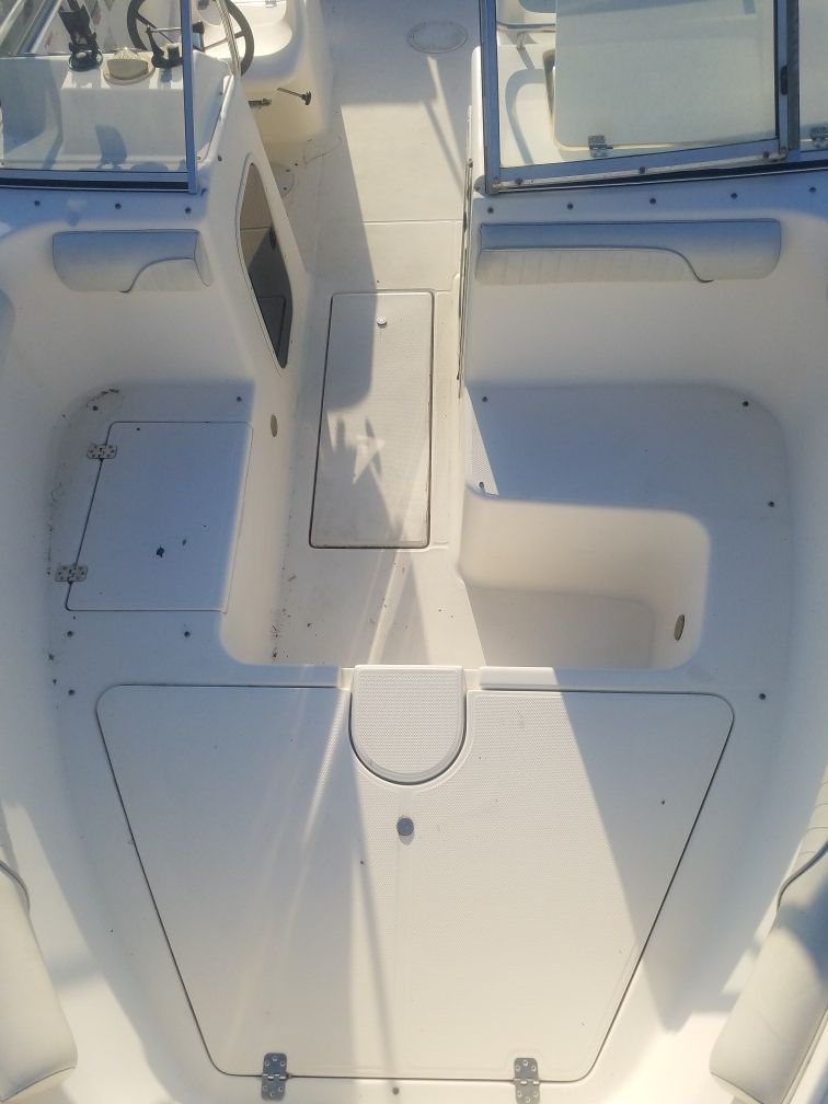 98 aquasport 200 horsepower Evinrude outboard motor