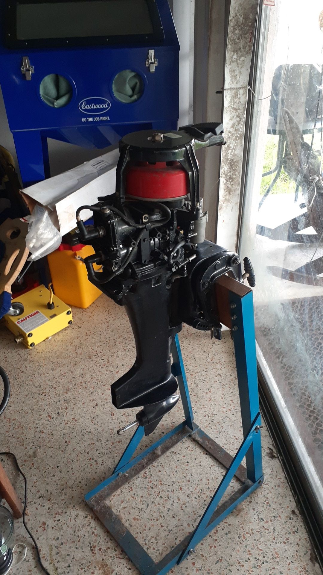 MERCURY KIEKHAEFER 9.8HP model 110 OUTBOARD MOTOR Missing Cover "LIKE