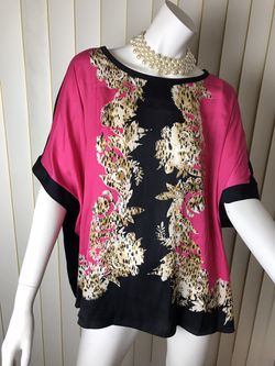 Women’s Poncho Top/blouse Size Large/brand New Thumbnail