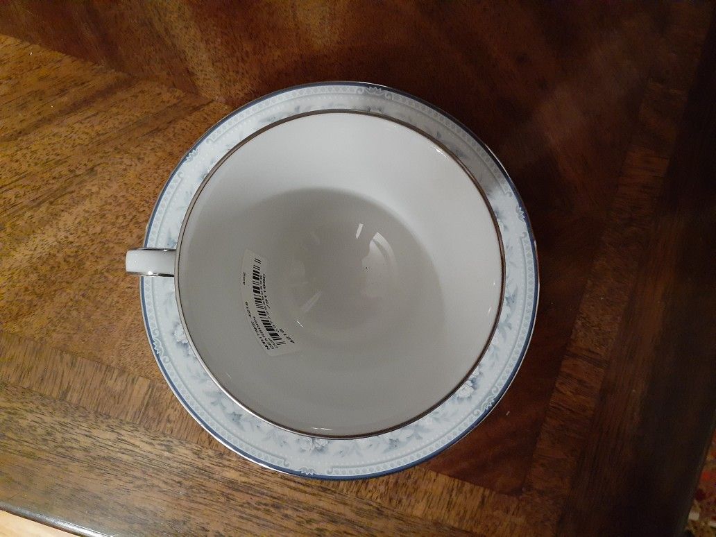 Legendary Noritake Dearborn China set 10 Place settings and service ware