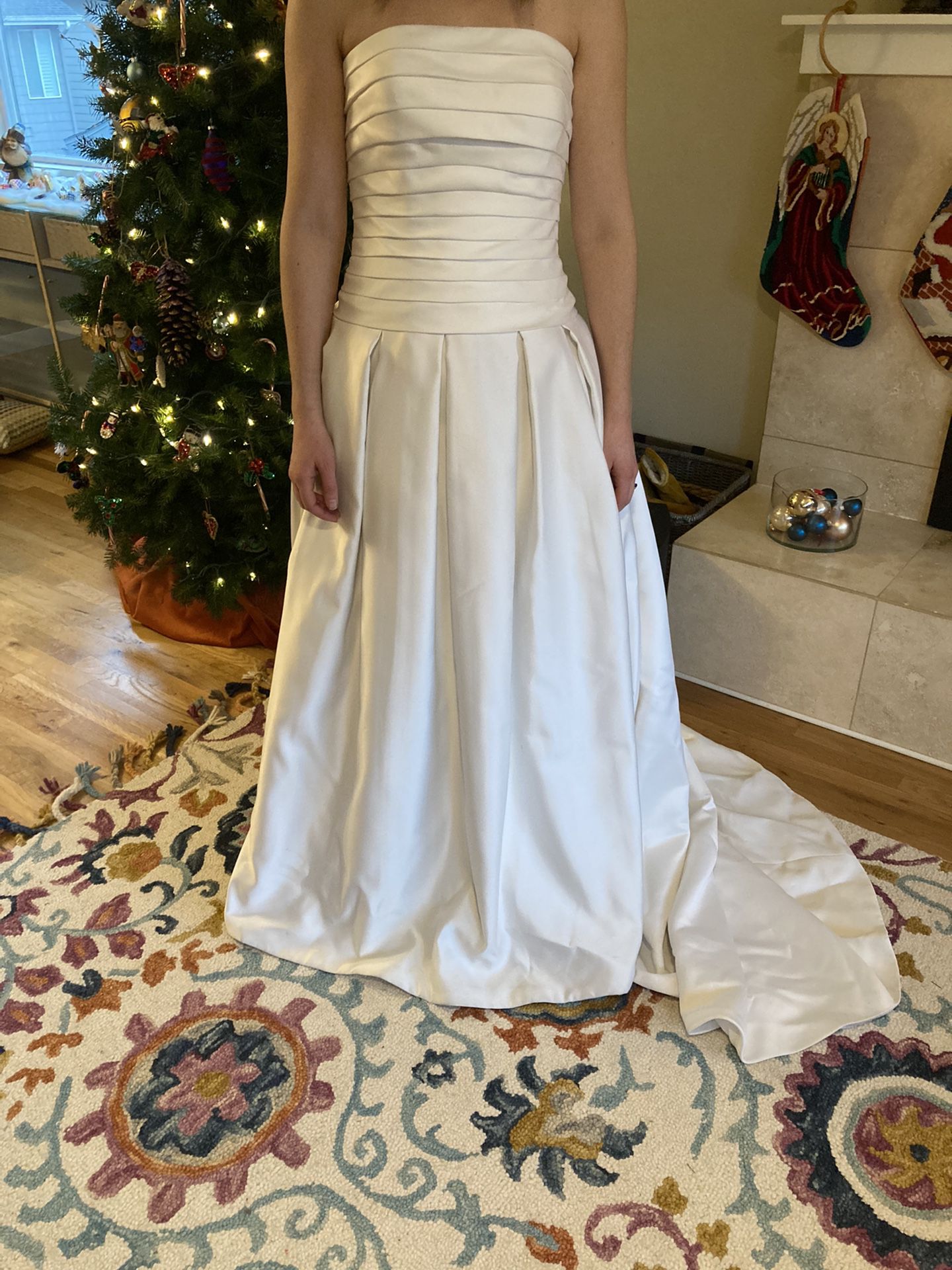 Contemporary Wedding Dress Size 8-10