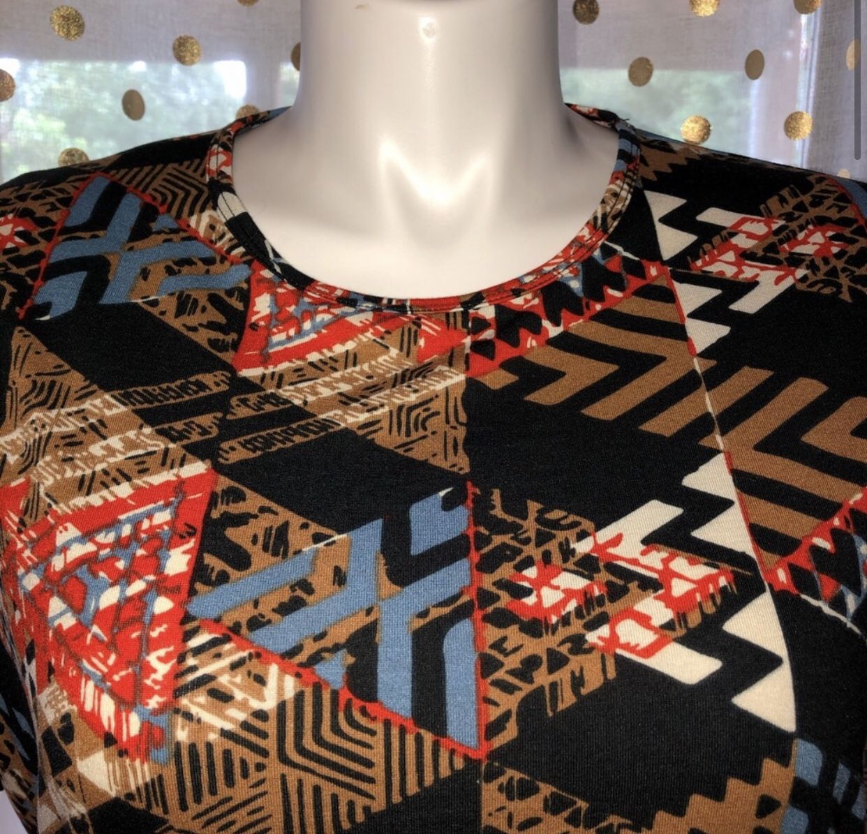 NWT LuLaRoe Irma Size XXS Shirt