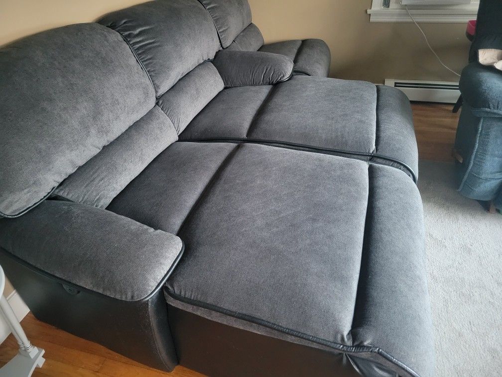 3 Piece Dual Power Reclining Chaise Sectional