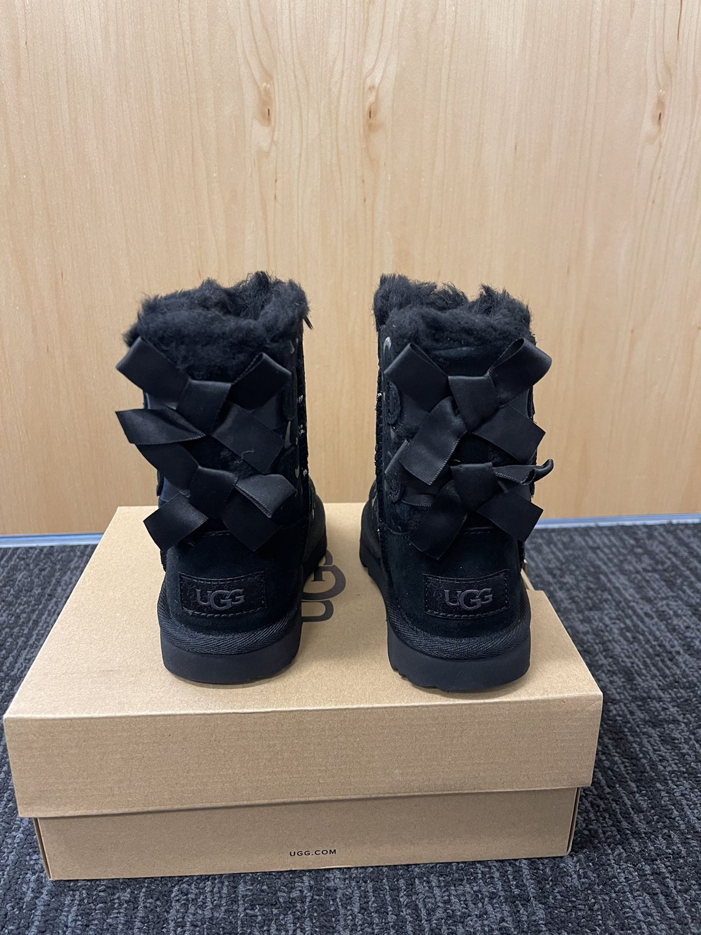 100% Authentic Brand New in Box UGG Bailey Bow Moon and Stars Boots / Color: Black / Toddler size 6, 7, 8, 11