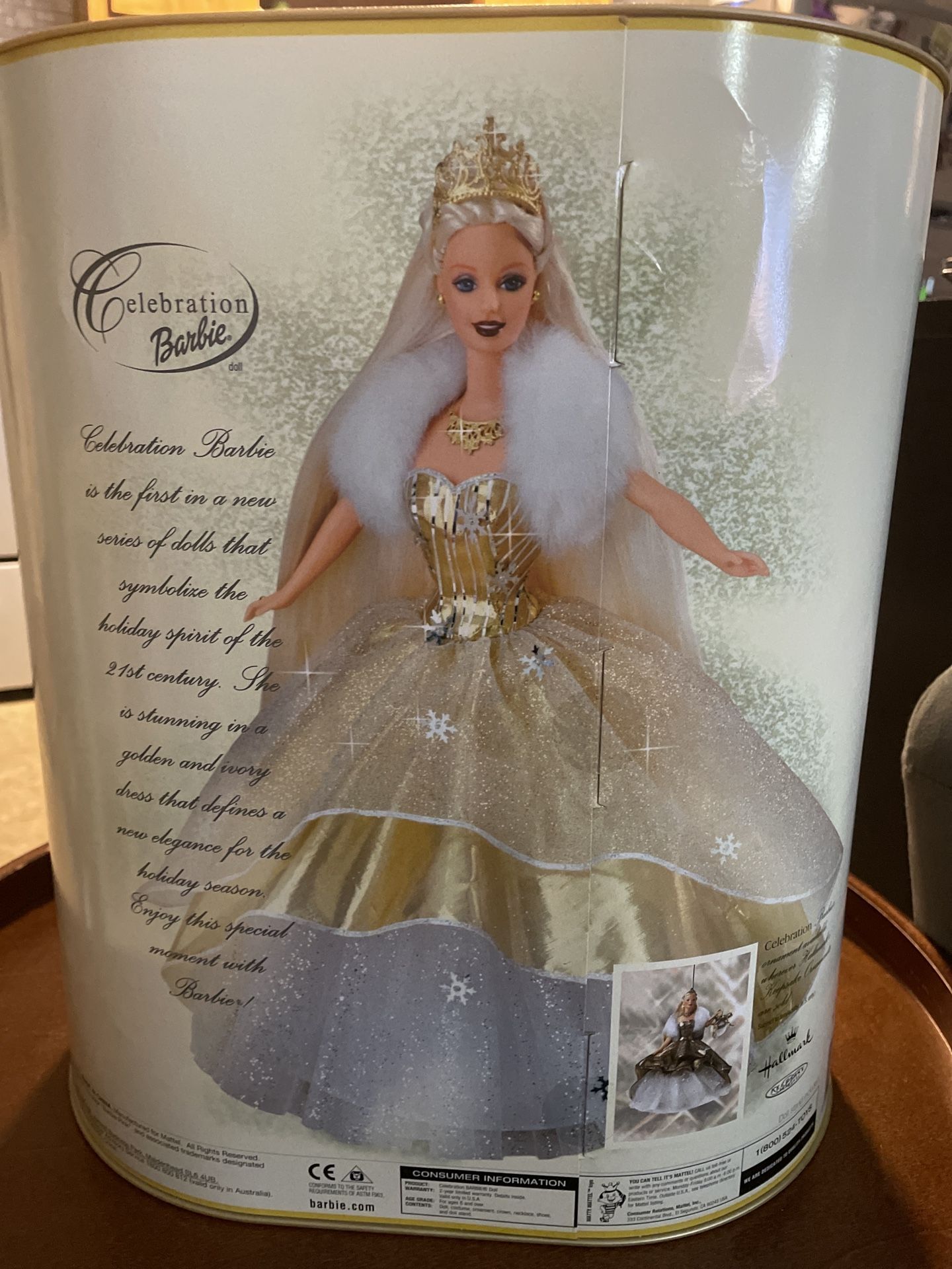 Holiday Celebration Special Edition 2000 Barbie Doll New!