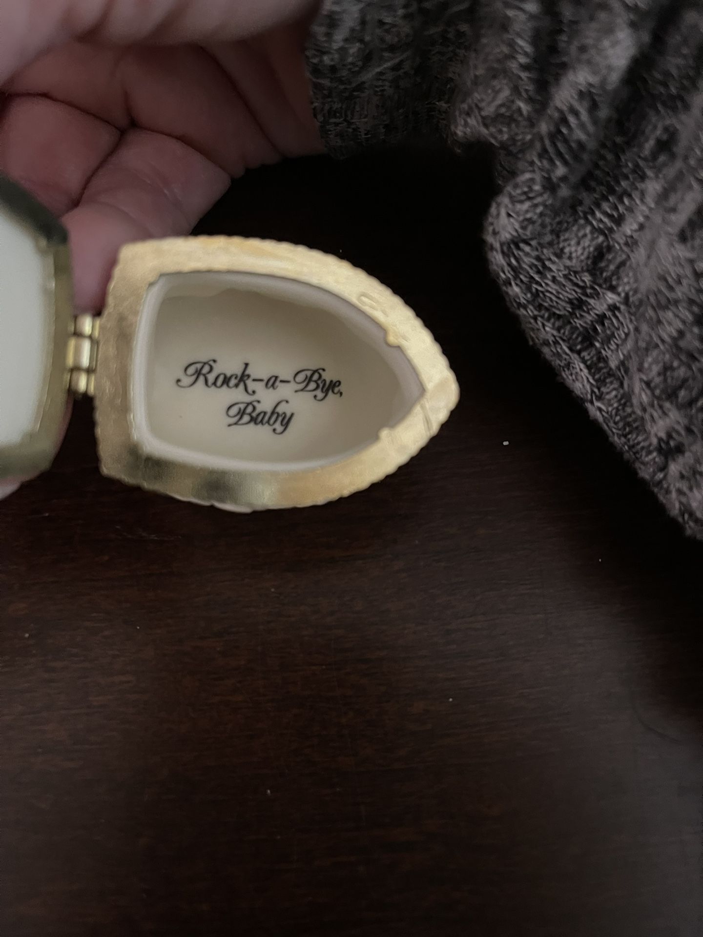2/$25 or 3/$30 Snowbabies Rock a-bye Baby hinged box