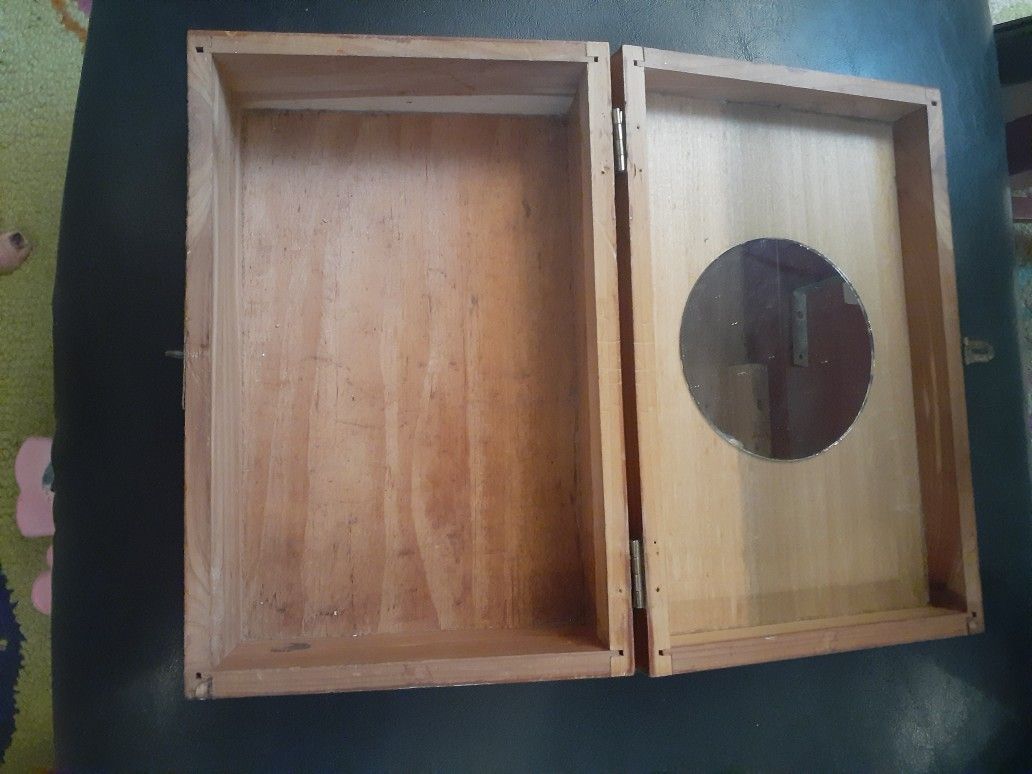 Small Cedar Box