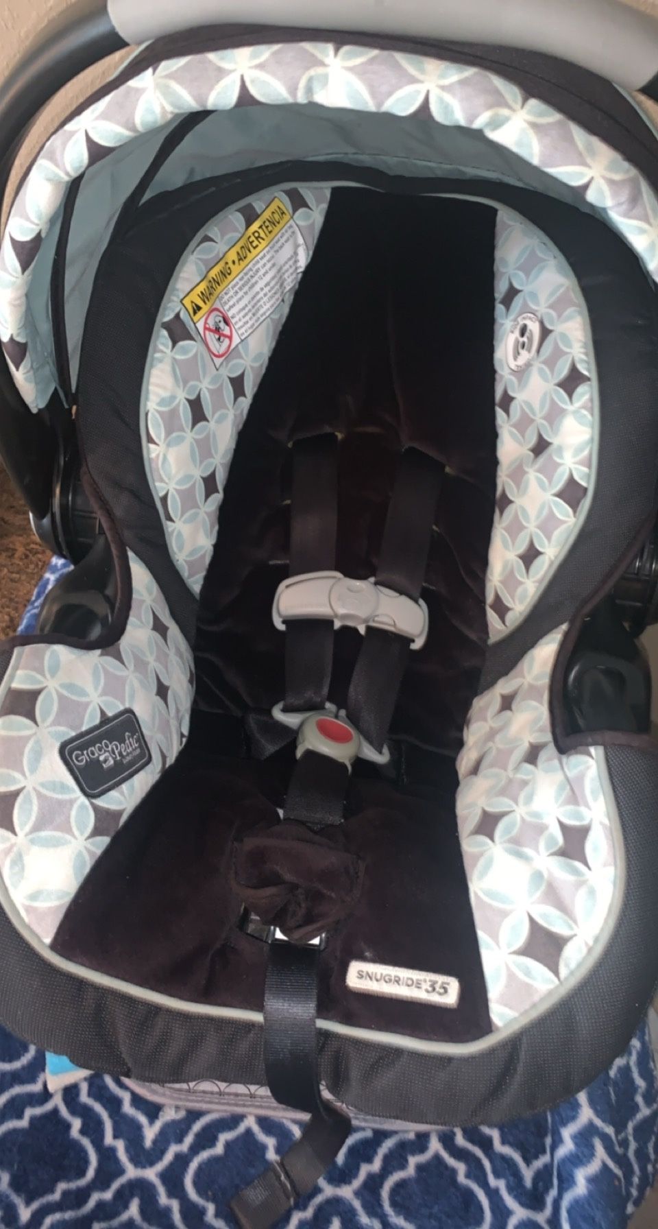 Graco-pedic Luxury Foam Car seat And Anchor