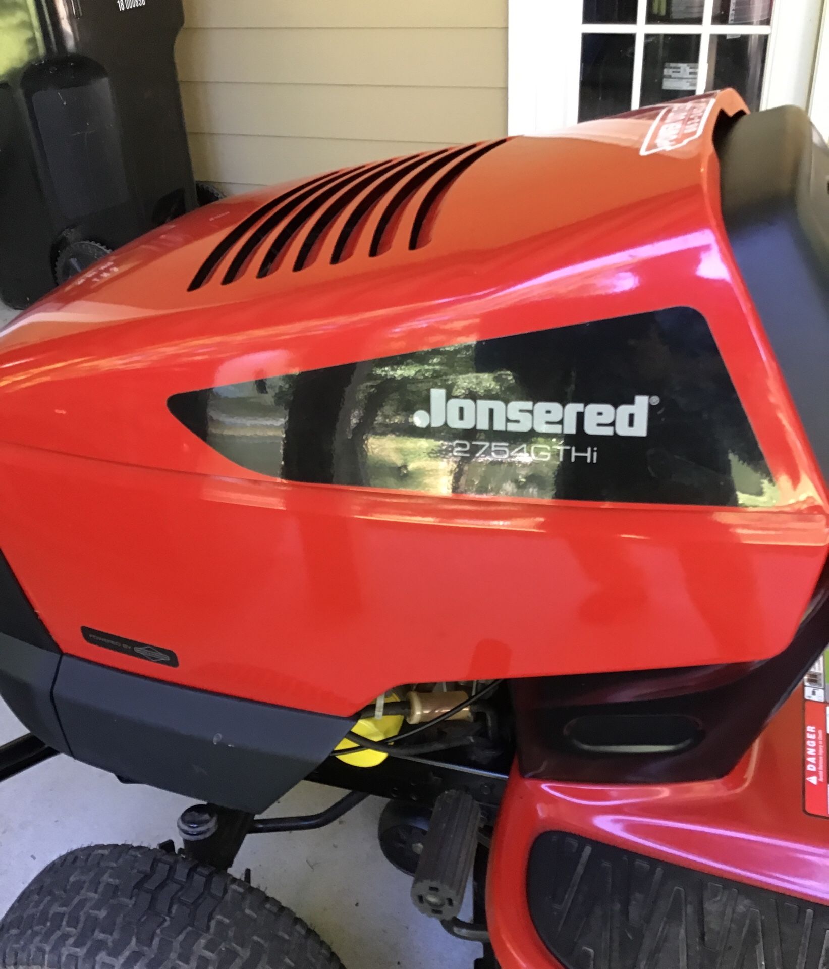 Jonsered 2754GTHi Garden Tractor for Sale in Mooresville, NC OfferUp