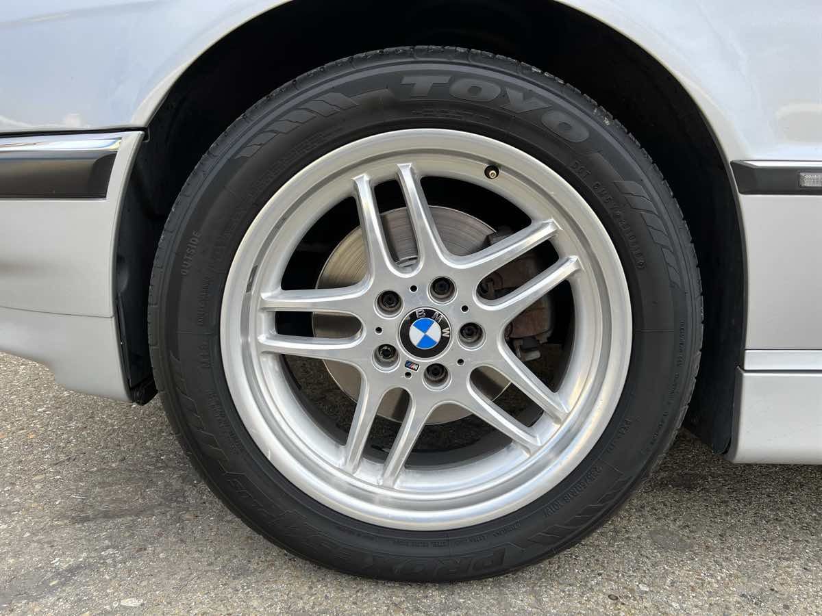 2001 BMW 7 Series