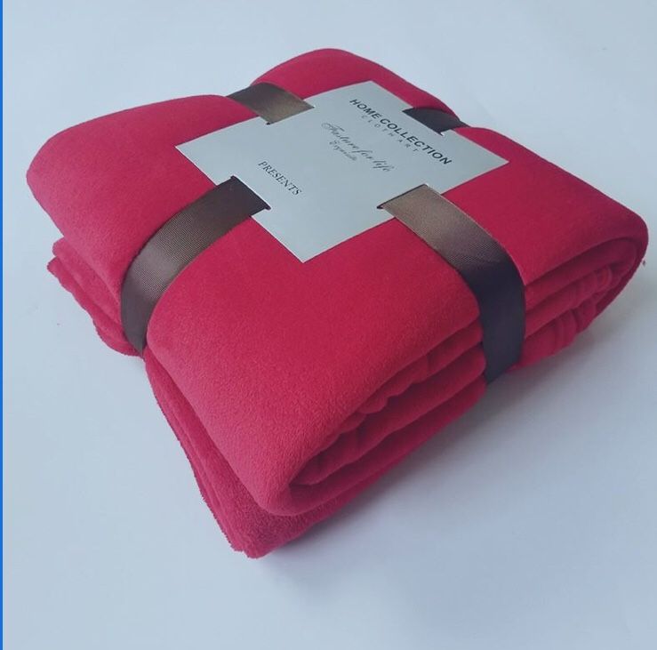 Super soft throw blanket