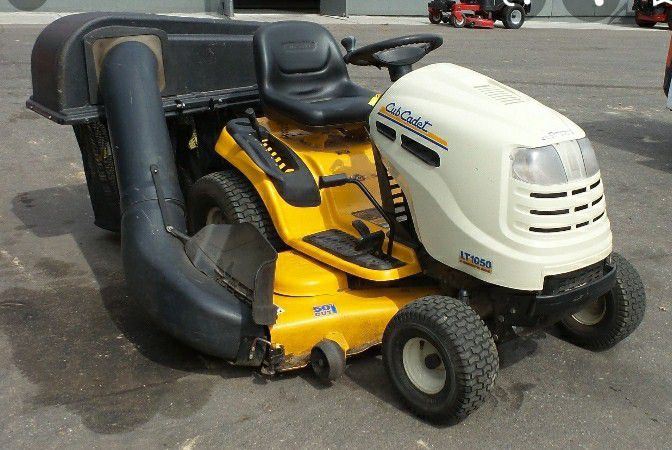 Cub Cadet Lt1050 Riding Mower Lawn Tractor For Sale In Roy Wa Offerup