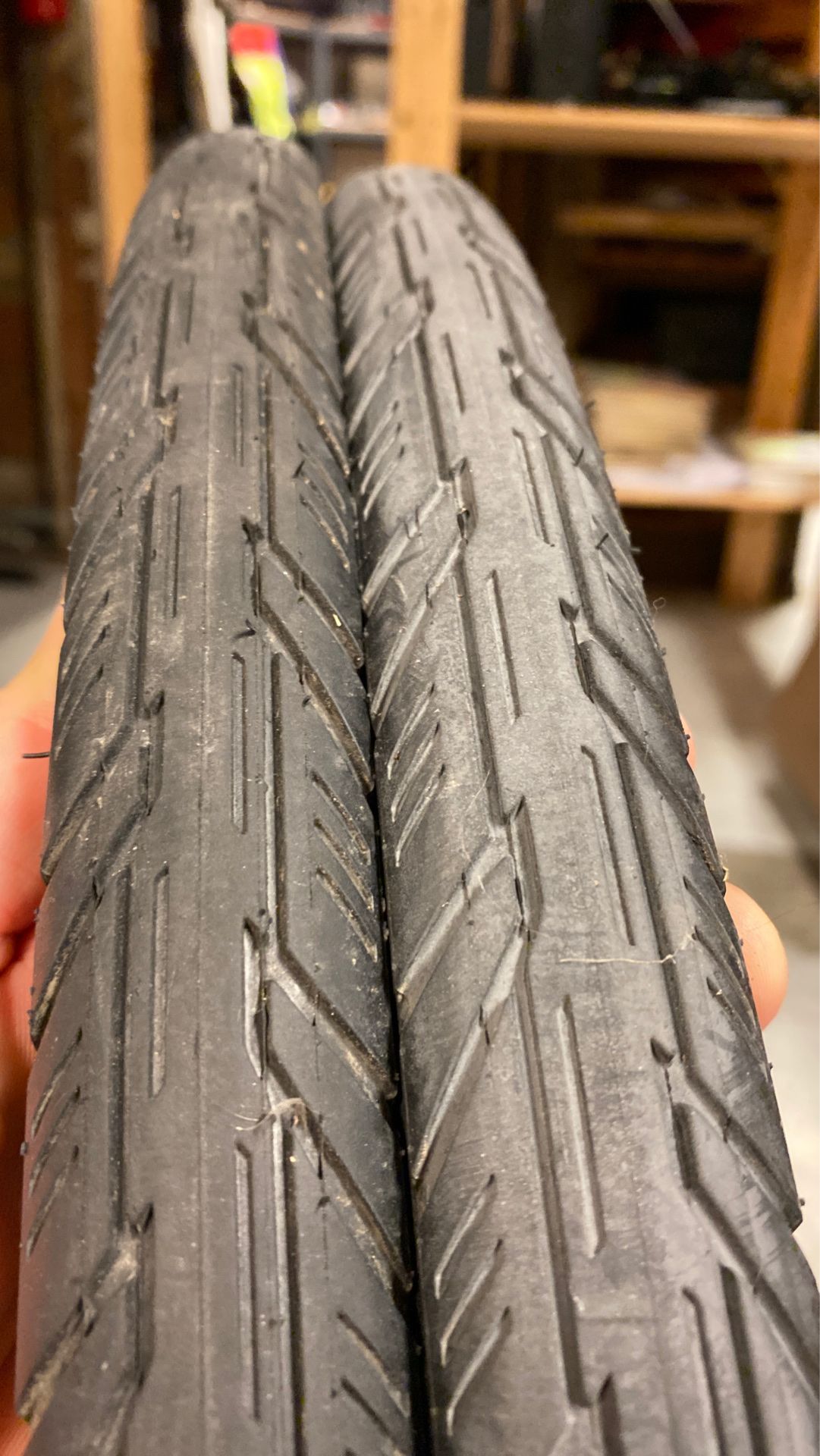 bontrager h5 700x35 tire