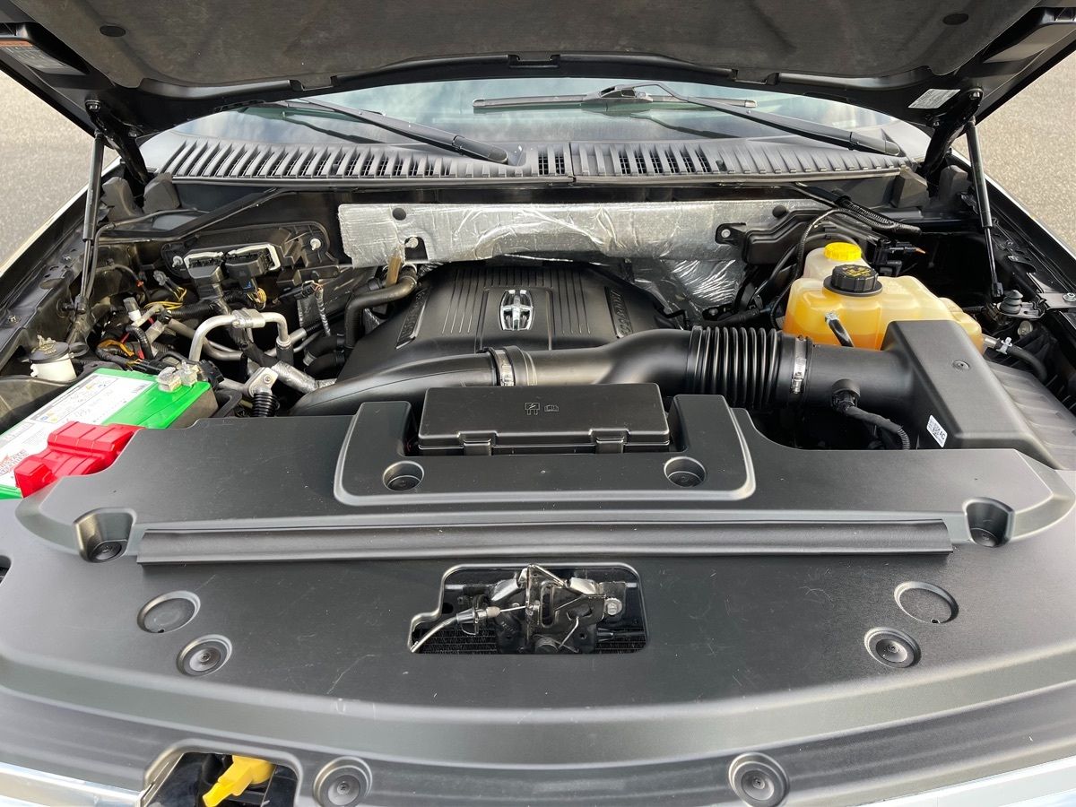 2016 Lincoln Navigator L