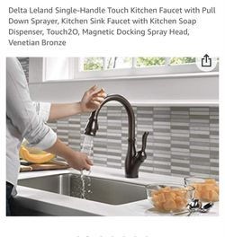 DELTA LELAND SINGLE HANDLE TOUCH KITCHEN FAUCET WITH SPRAYER Thumbnail