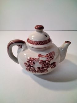 Very Cute Little Tea Pot. Buy Two For The Same Shipping As One . Thumbnail