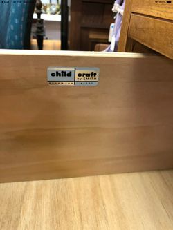 Child Craft Changing Table Dresser Nursery Furniture Thumbnail