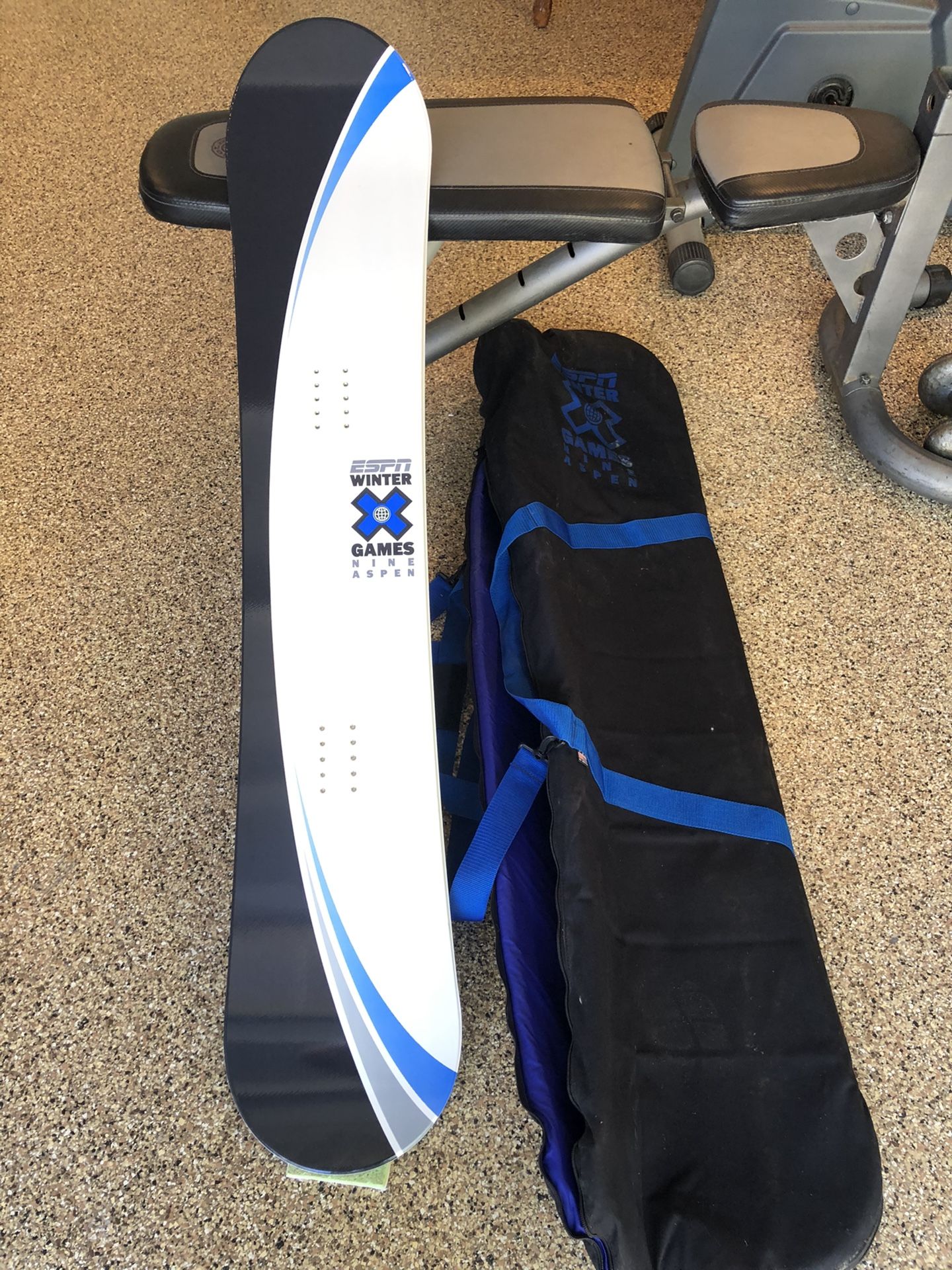Xgames snowboard collectors edition and bag