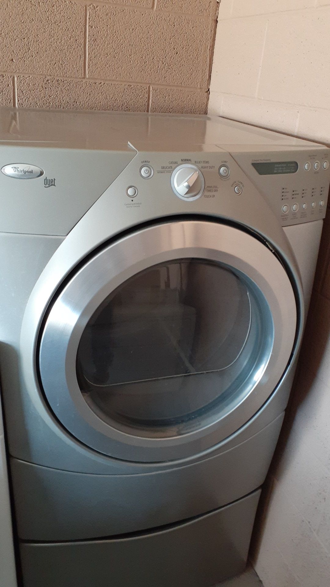 Nice whirlpool duet gas dryer available