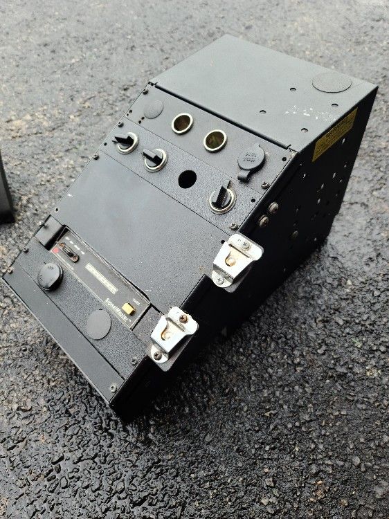 HAVIS CONSOLE WITH 9 CIGARETTE LIGHTER SOCKETS, AN ARROWSTICK CONTROLLER AND 2 MIC HOLDERS LIKE NEW