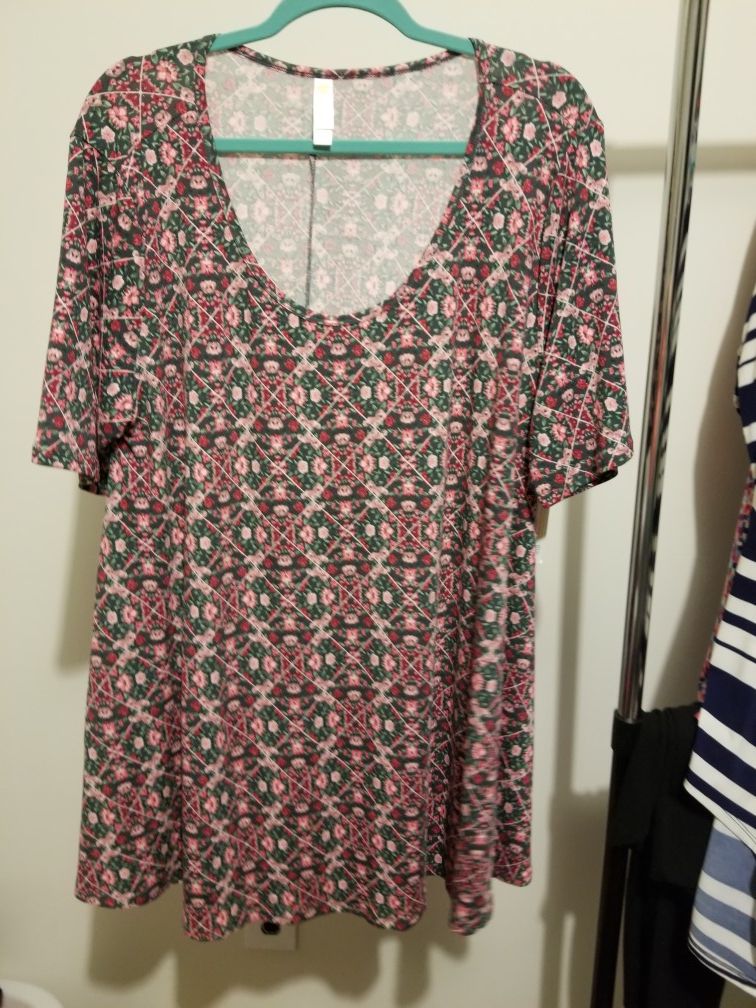 LulaRoe Perfect Tee 2XL