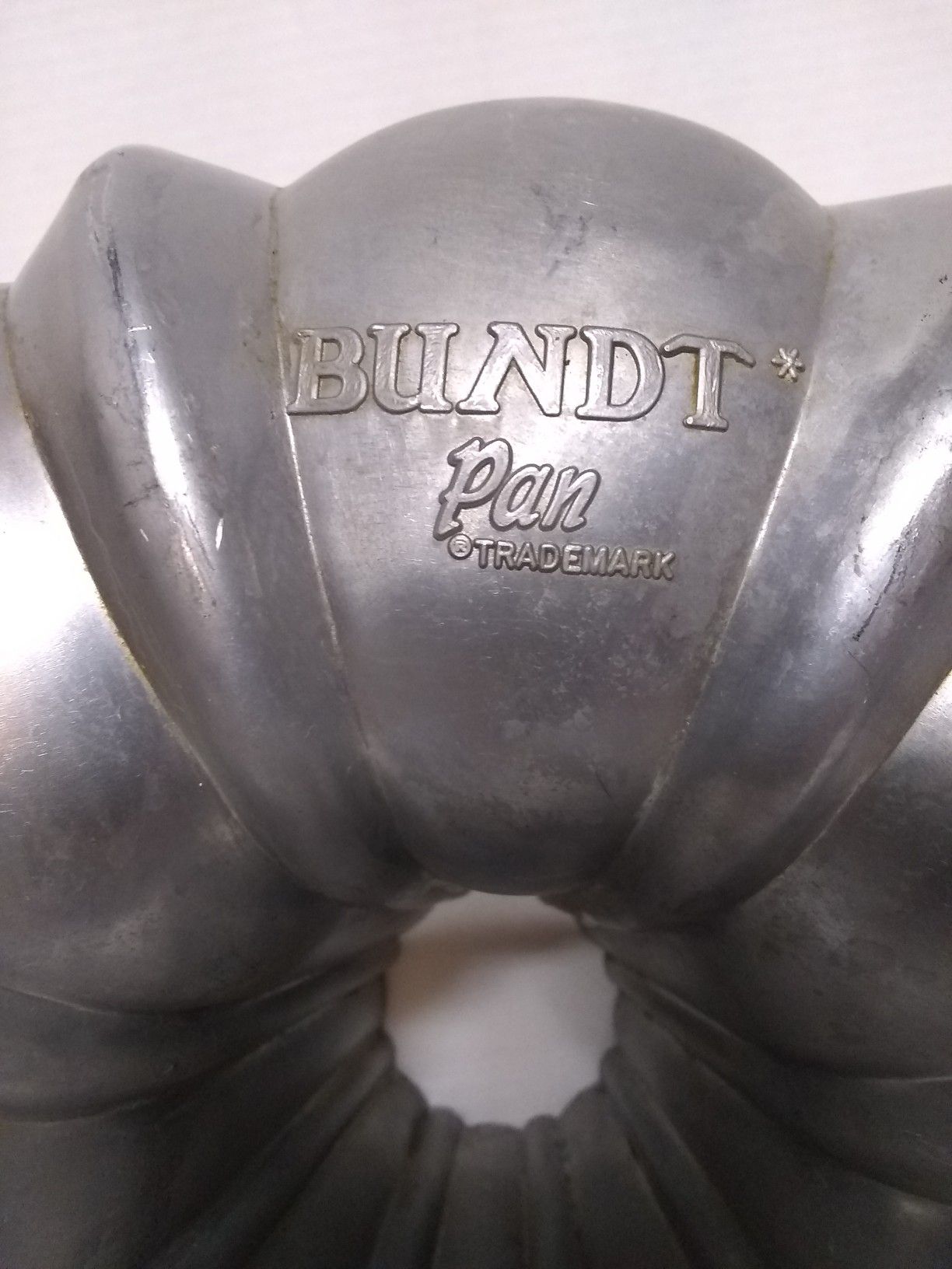 Bundt and Cornbread Pan