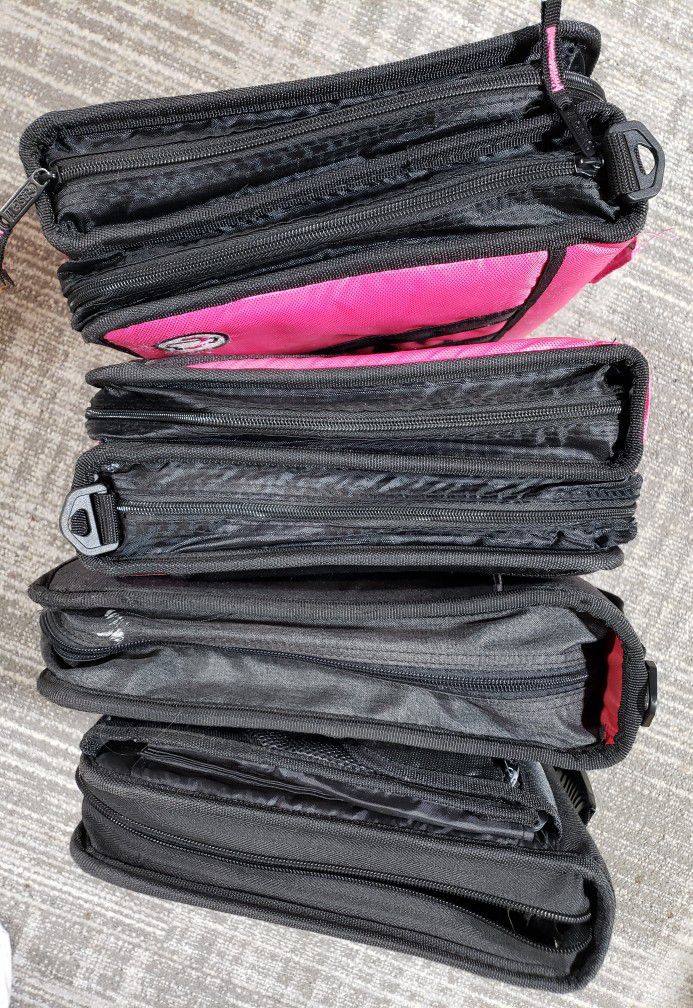 Lots of binders 2-$3 black used-  2-$10 pink brand new