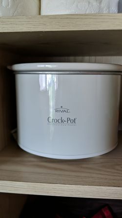 Small individual crock pot Thumbnail