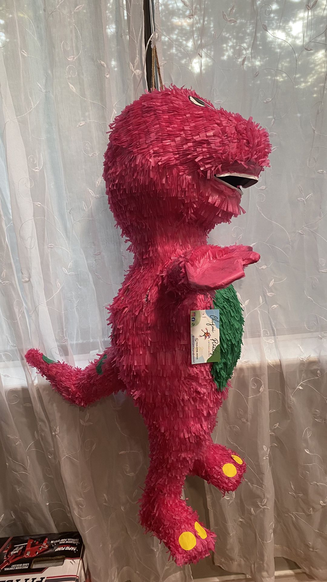 Piñata Barney 