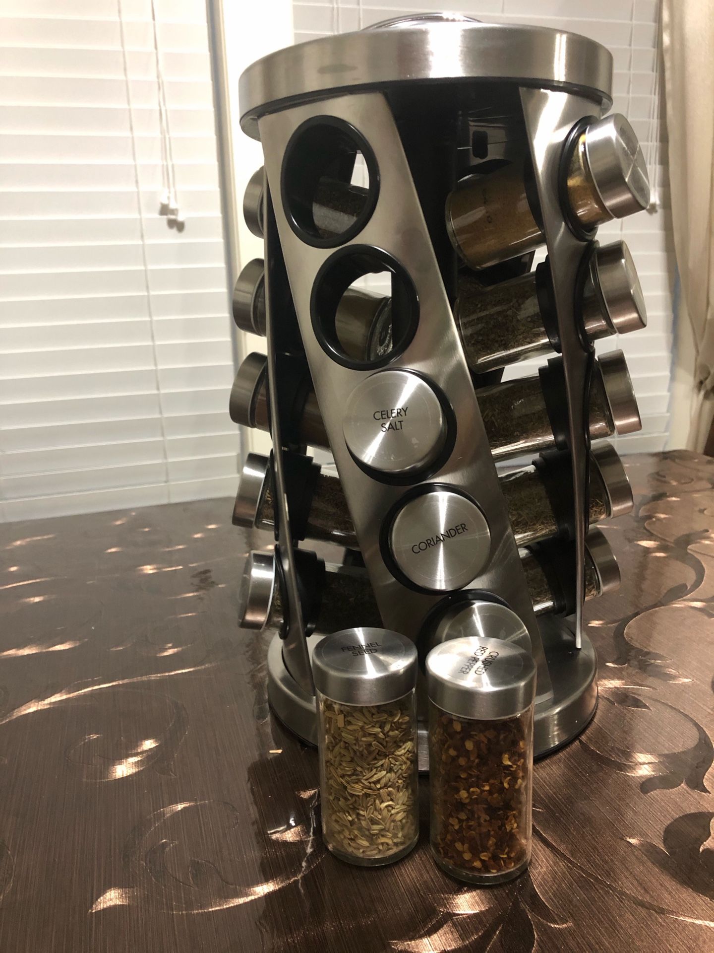 20 jar revolving spice tower