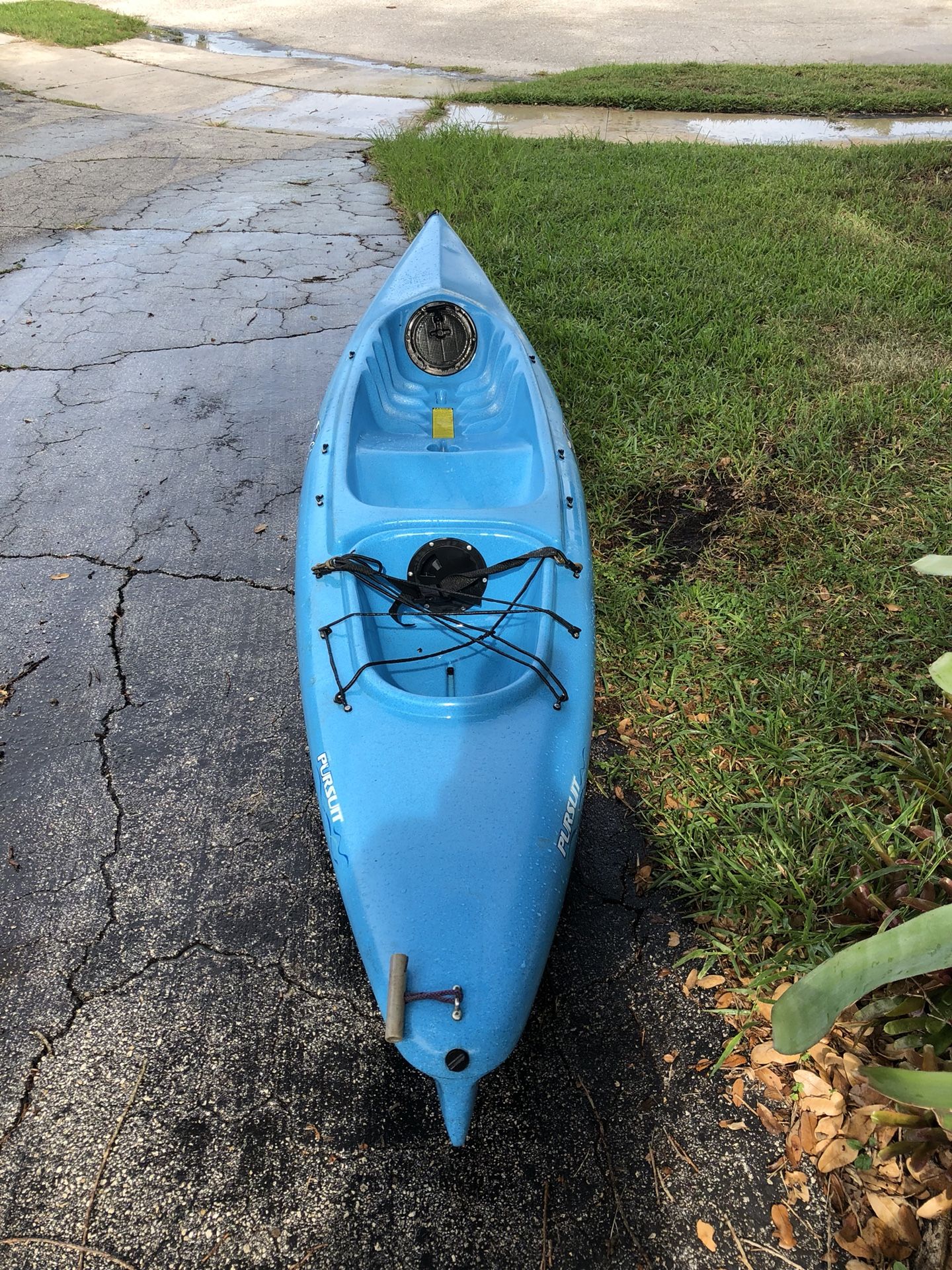 12’ Hobie Pursuit Kayak - Priced To Sell ASAP! for Sale in North Palm