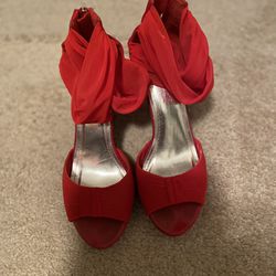 Red Heels Size 8 Thumbnail