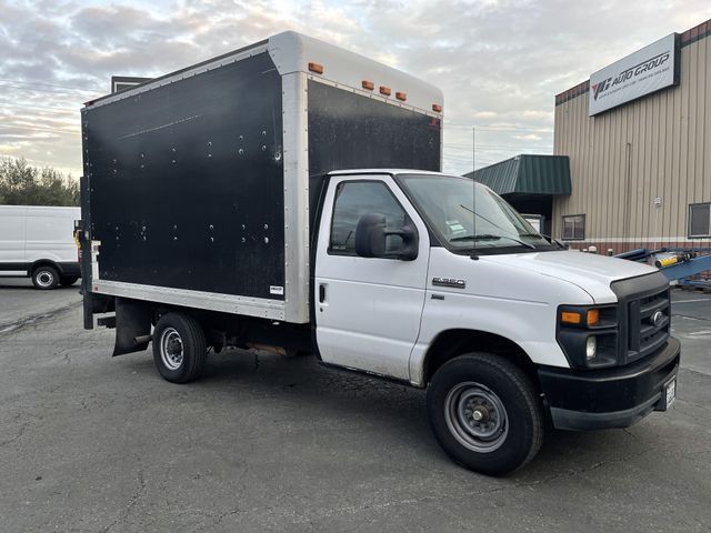 2012 Ford E350 Super Duty Boxtruck