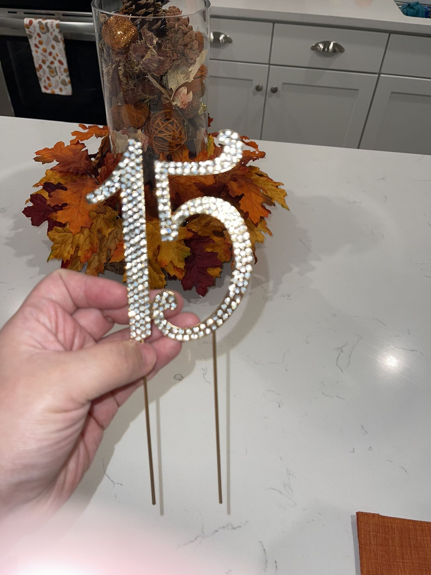 15 Cake Topper