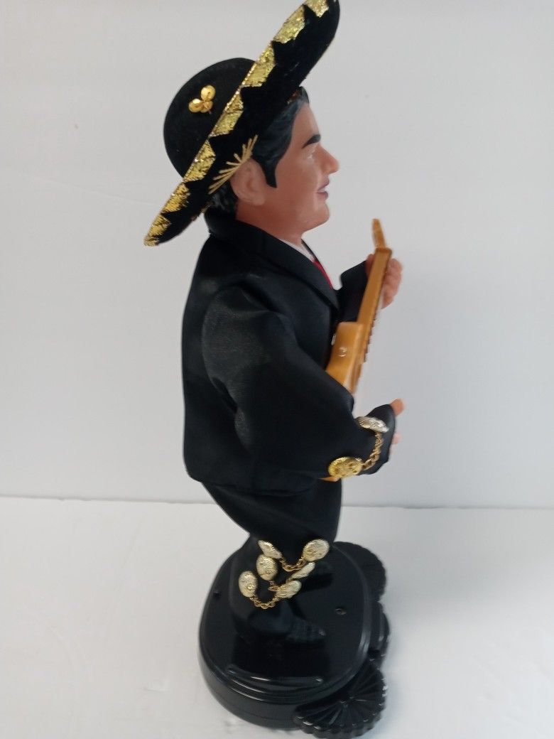 Crazy Mariachi figure