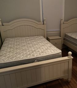 •3 piece Full bed set (Bed/Mattress, Nightstand and dresser)  Thumbnail