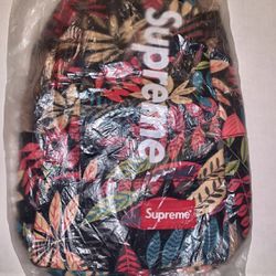 SUPREME RED LEAVES CROSS-BODY PACK  Thumbnail