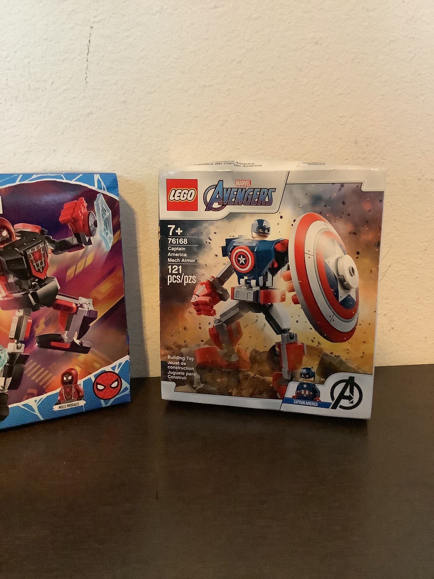 2 Marvel lego Sets Miles Morales/ Captain America Mech Set