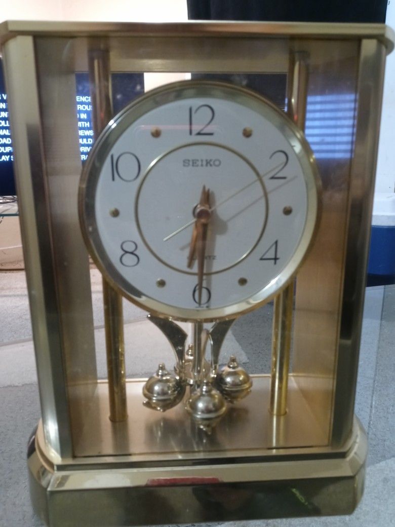 Seiko Quartz Anniversary Antique Clock
