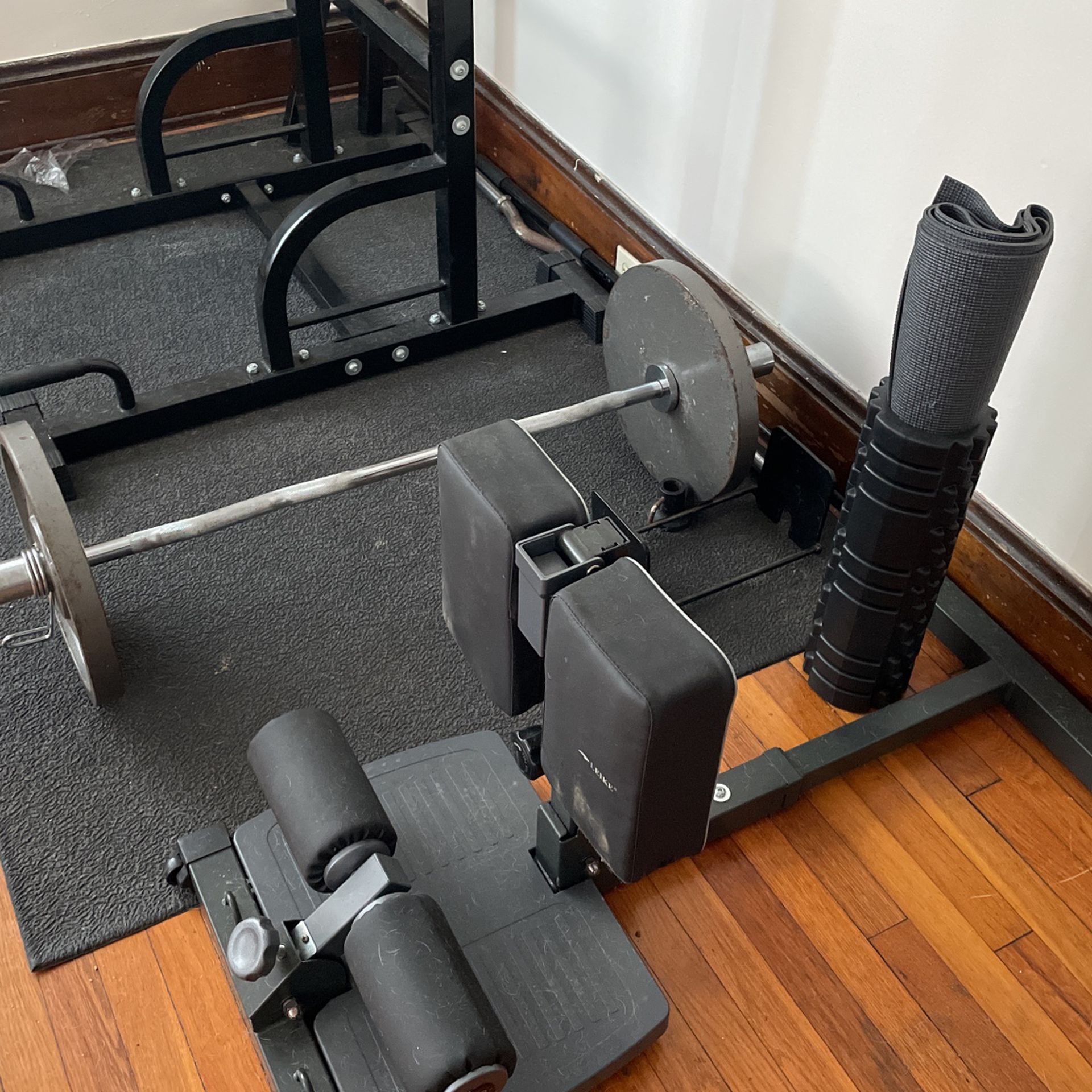 Ab And Pull-up Workout Machine W/weights…Delivery Available 