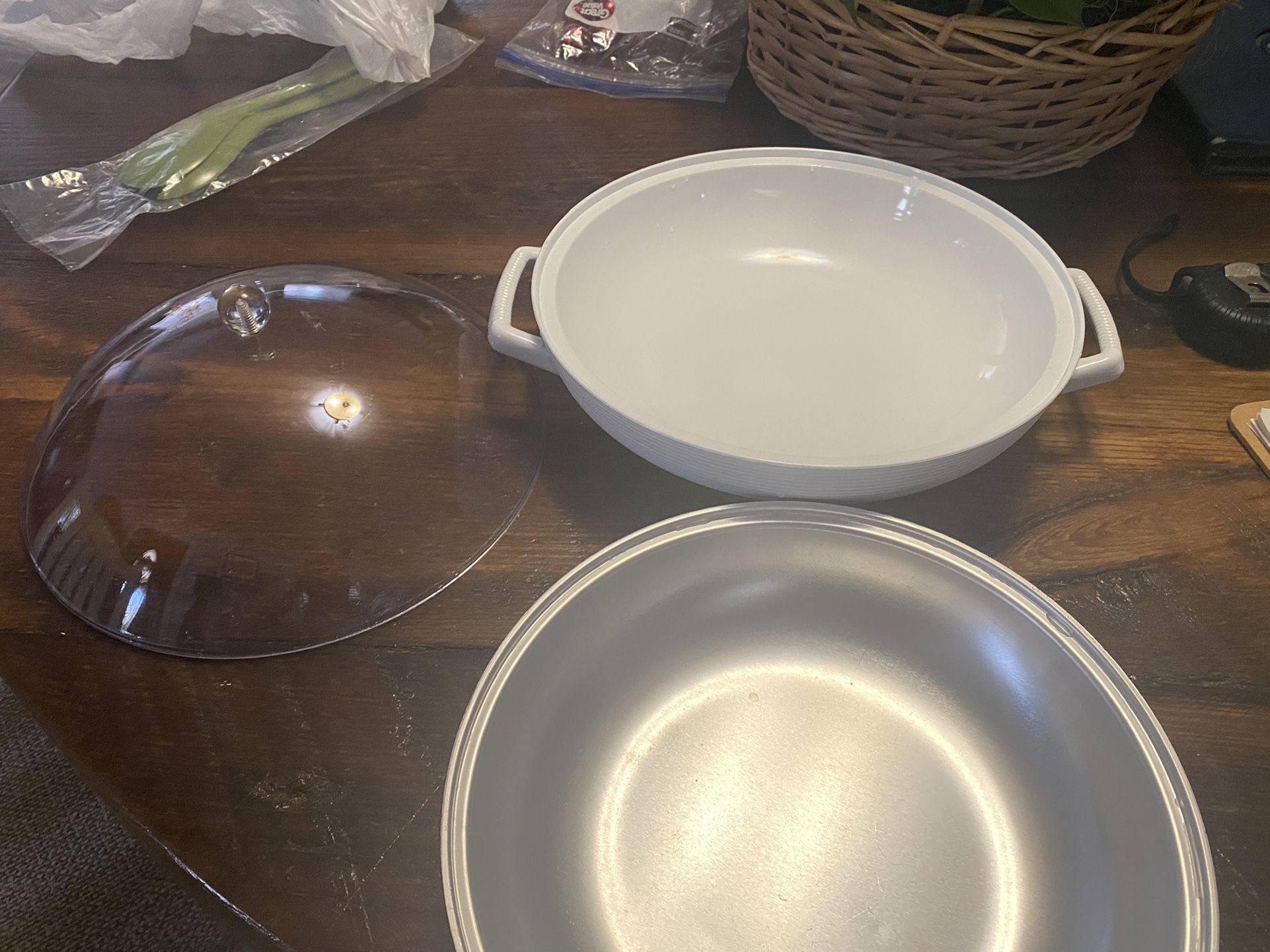 Raffiaware Thermo-Temp 3 Piece Covered Serving Bowl and Aluminum Liner USA. Vintage mid century Raffiaware Thermo-Temp 3 piece lidded serving bowl