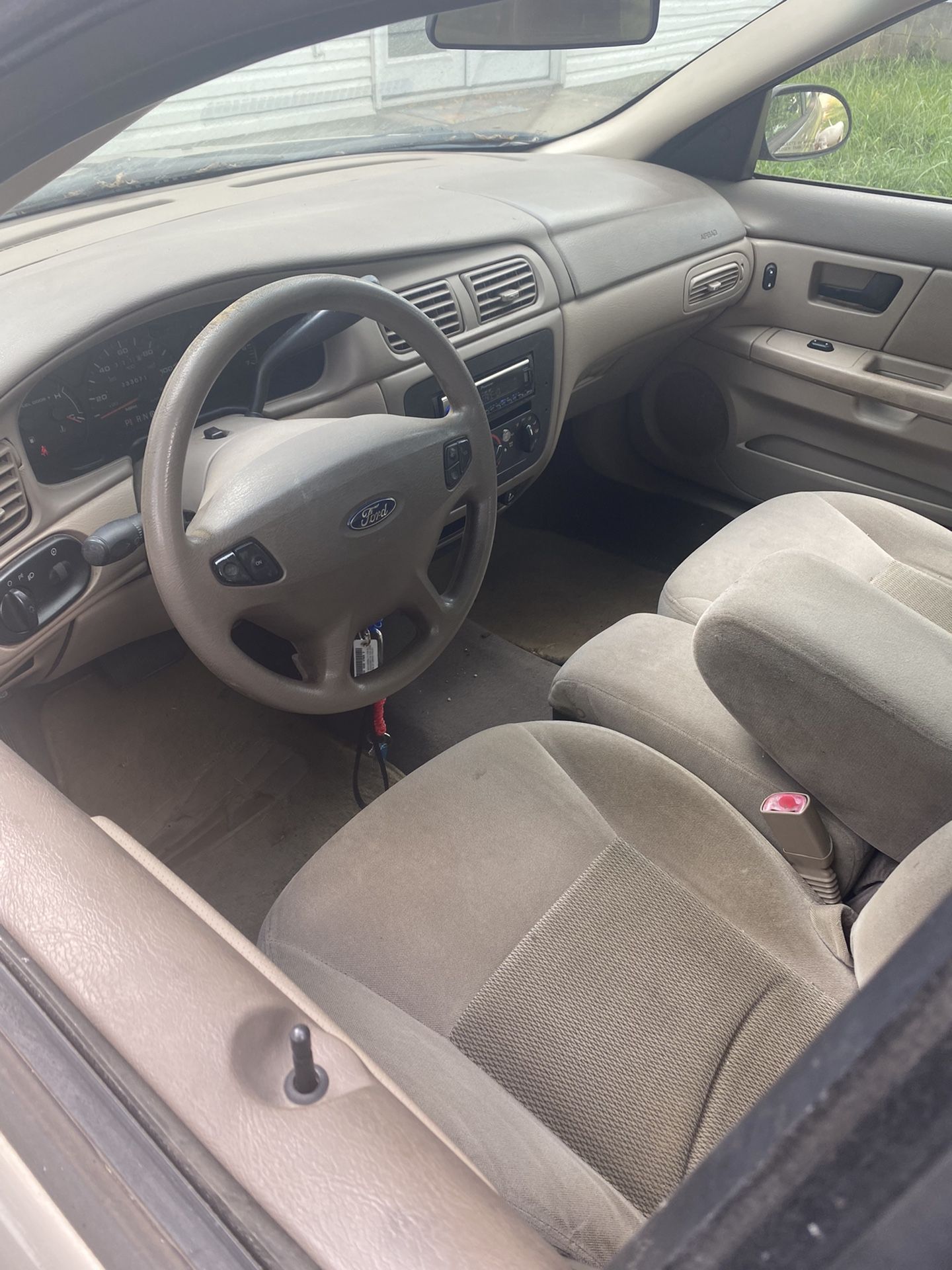 2003 Ford Taurus