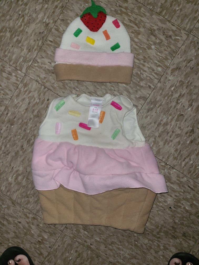 Swing, 2 Small Strollers, Carseat, Small Rocker, Things To Sit in, Things to Lay On, Cupcake Costume