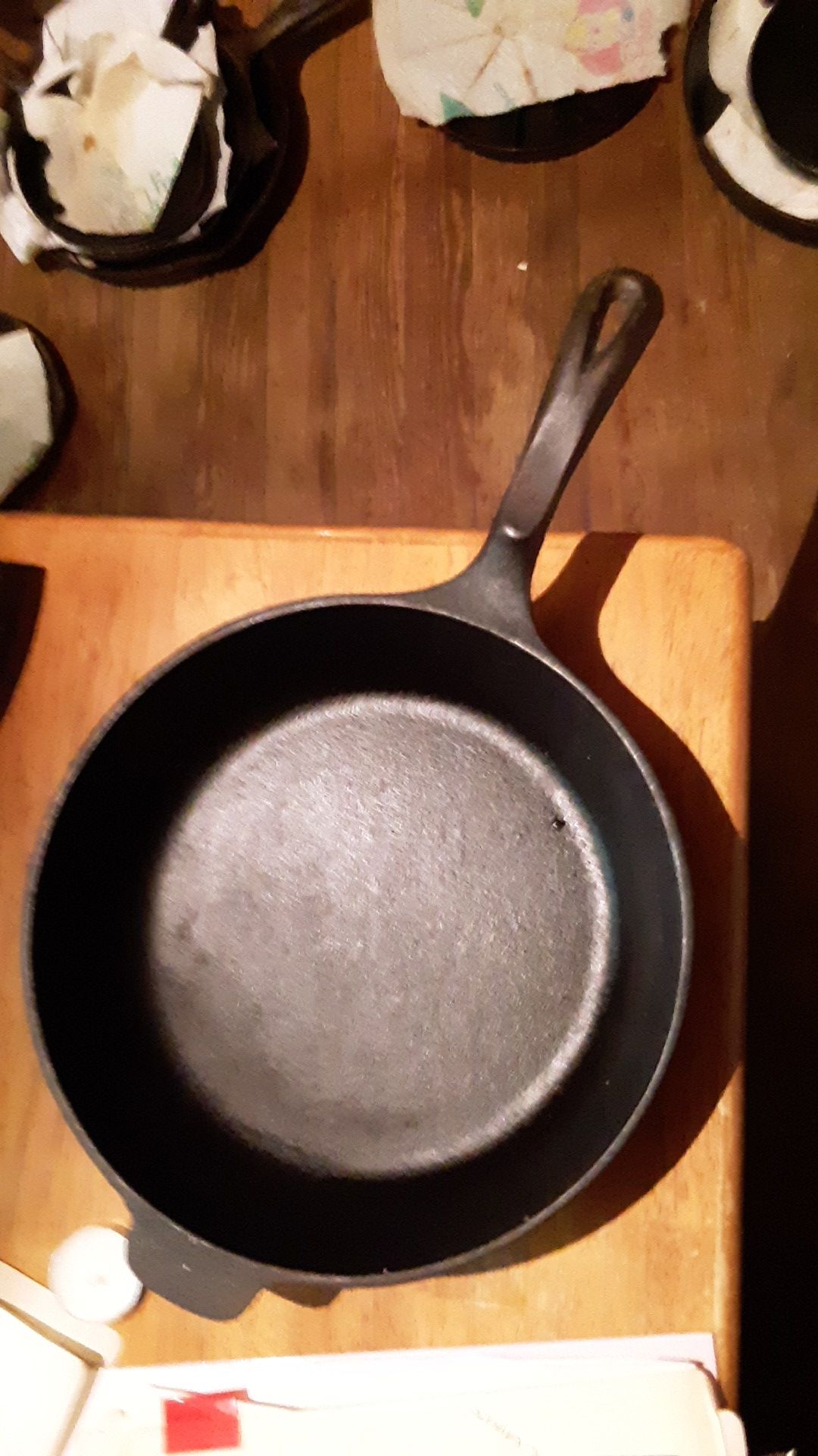 One deep dish cast iron frying pan Wagner's
