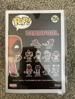 Funko Pop Deadpool With Teddy Bear Pants ECCC 2022 Shared Ex with Protector #754 Thumbnail