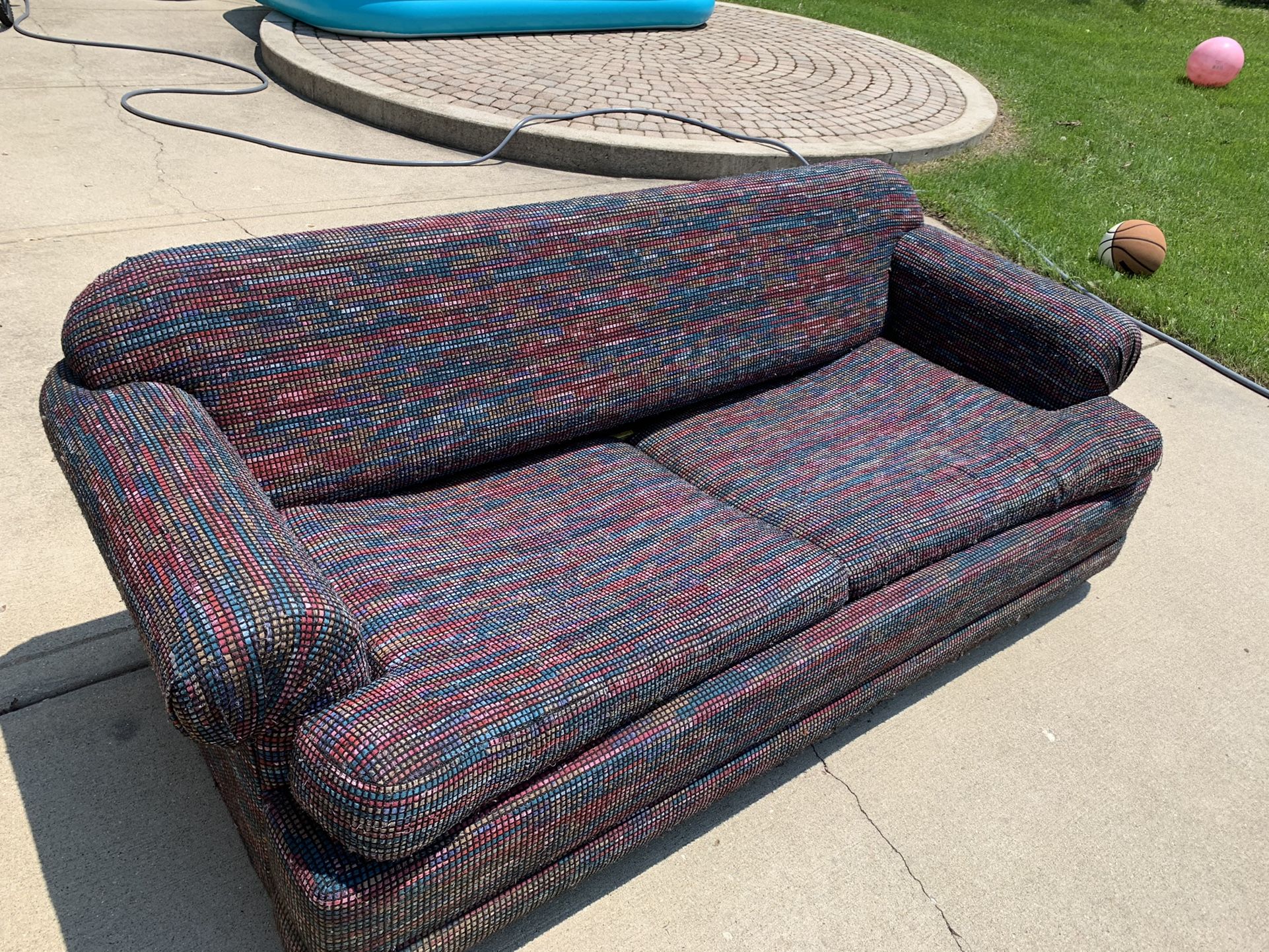Free Couch Folds Out To Bed