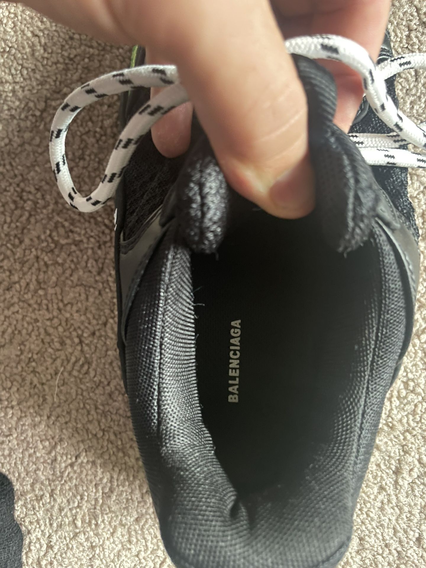 BALENCIAGA