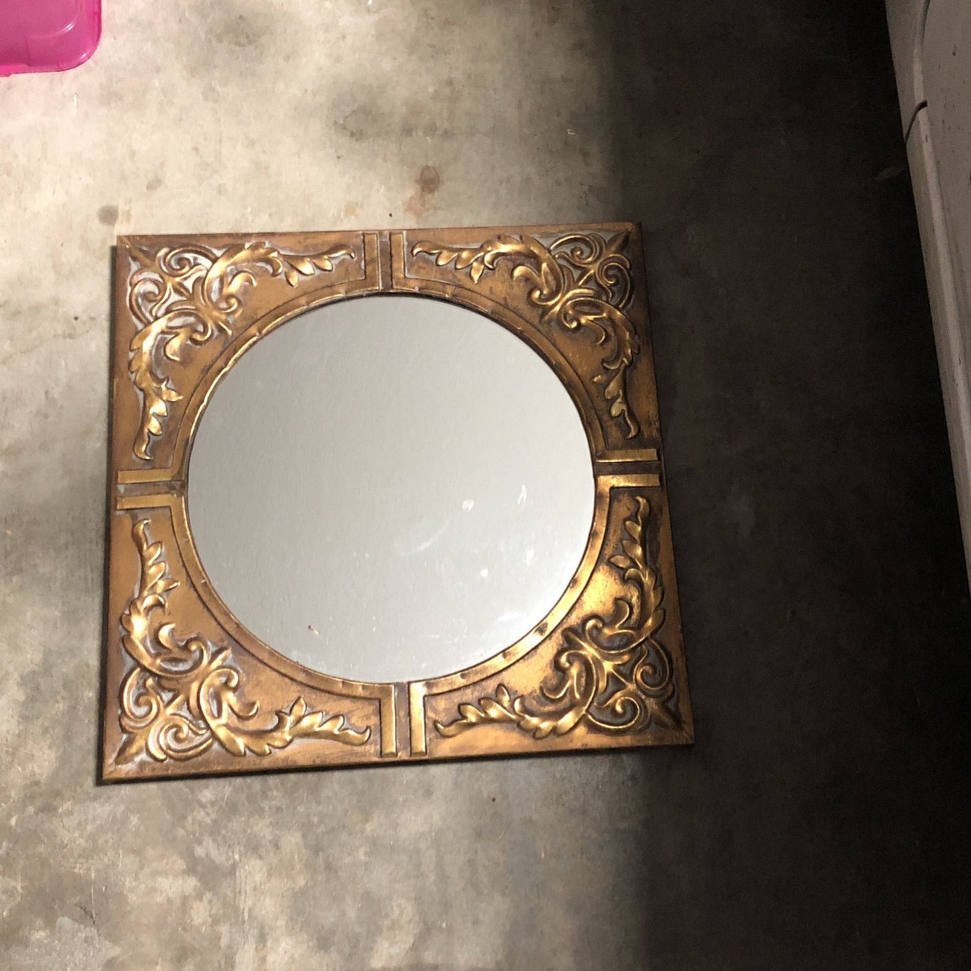 Centerpiece Mirrors
